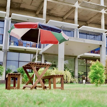 Aqua Marine Beach Hotel Калкудах Екстер'єр фото